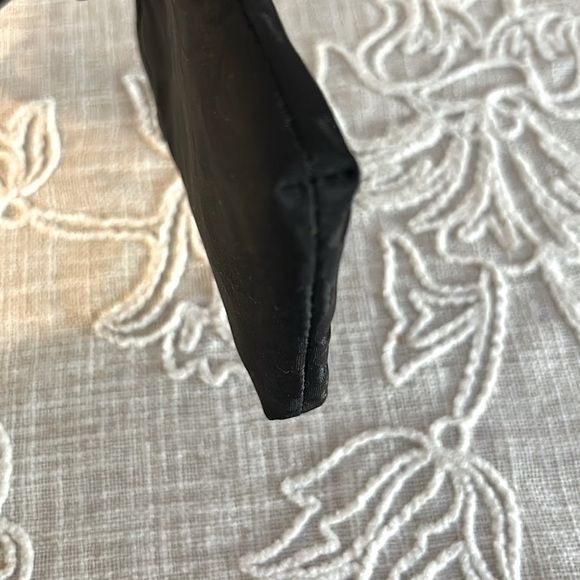 Coach EUC Black Nylon /Patent C Logo Wristlet/Card Holder - Picture 9 of 9